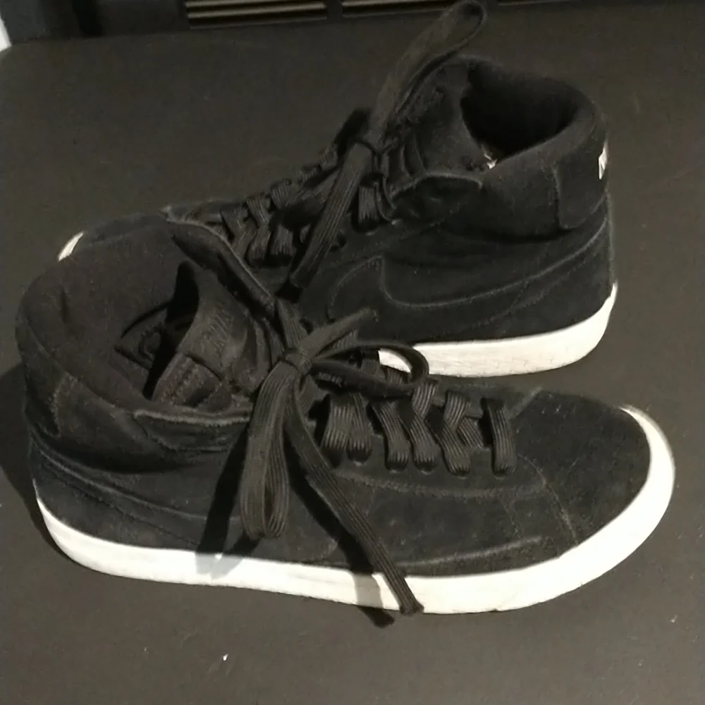 Suede‎ Nike Hightops